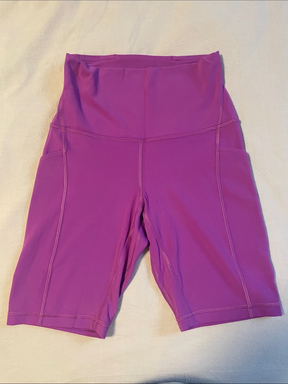 Lululemon align short 8” with pockets. Size 4.